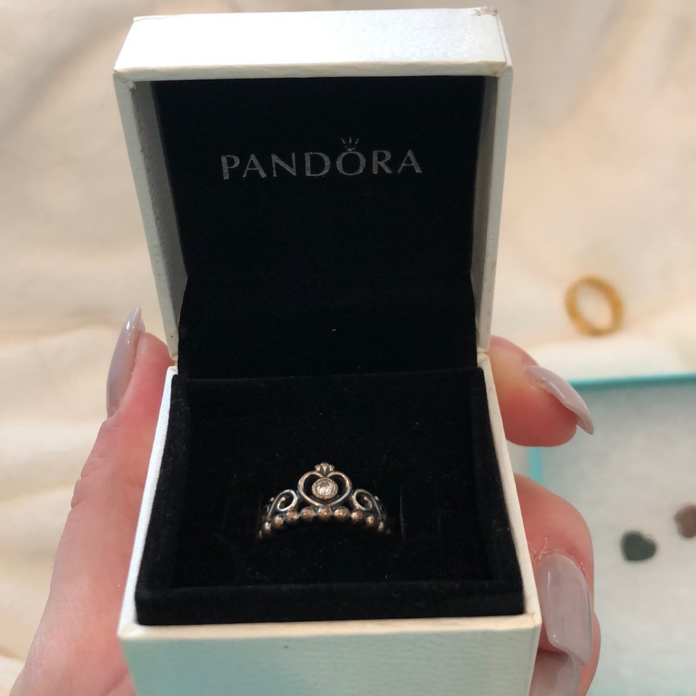 Pandora ring